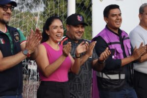 Fanny Arreola entrega el cuarto parque rehabilitado para fortalecer la paz y la convivencia en Apatzingán.